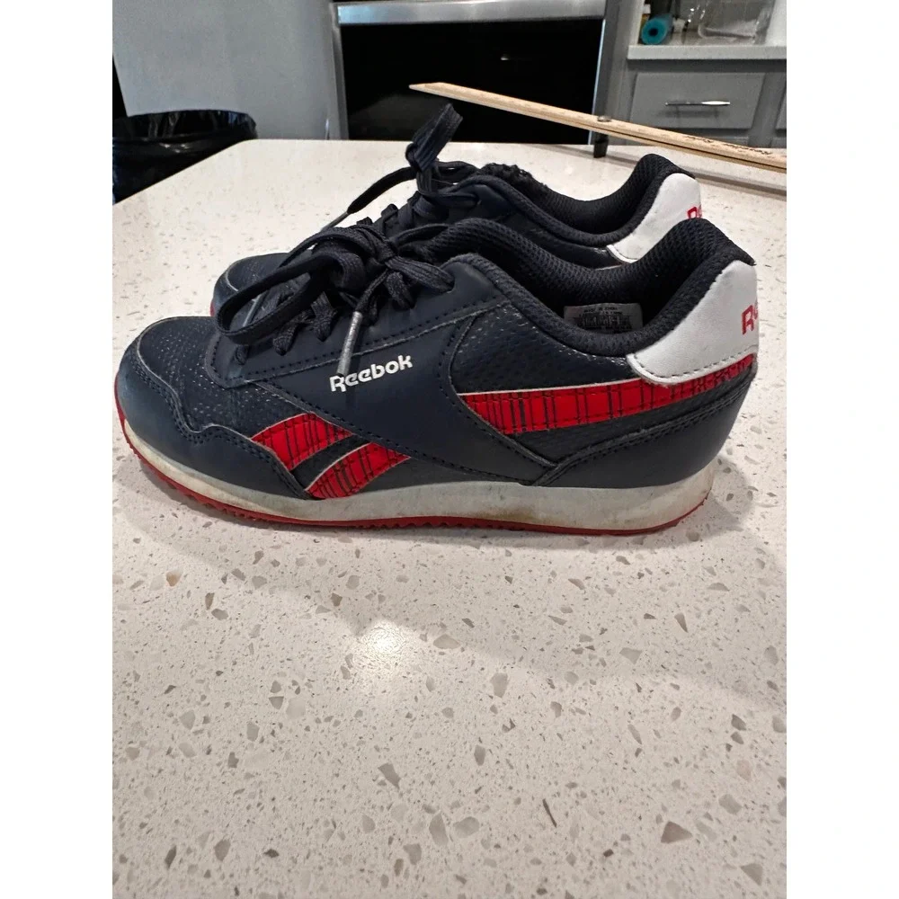Reebok ensures subtle